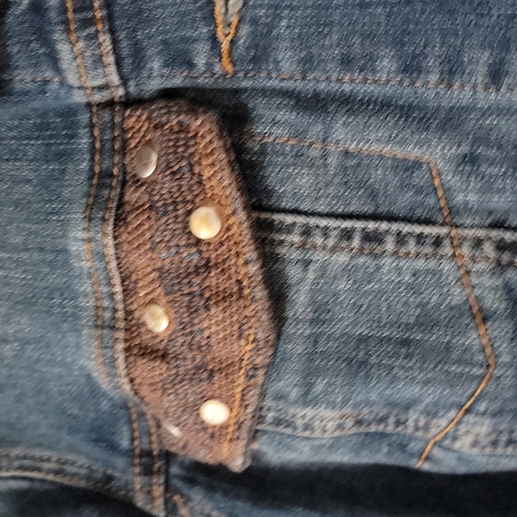 Jean jacket - Picture 4 of 6